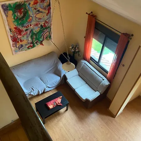 アパート Precioso Duplex ビジャマヨール